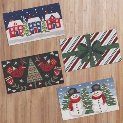 Holiday Hooked Accent Rug, 22” x 38”